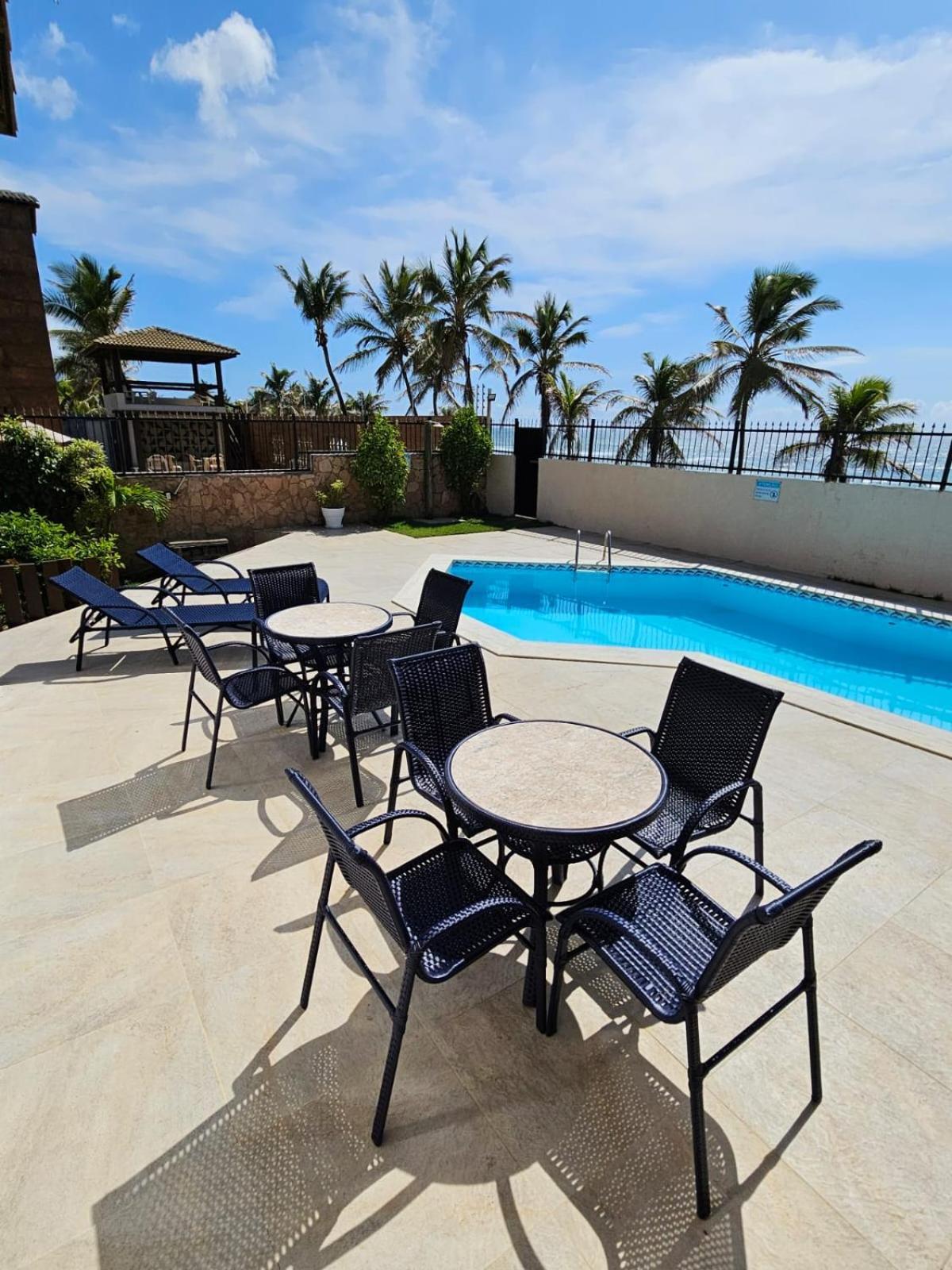 Casa Beira Mar Em Praia Do Flamengo Salvador Esterno foto